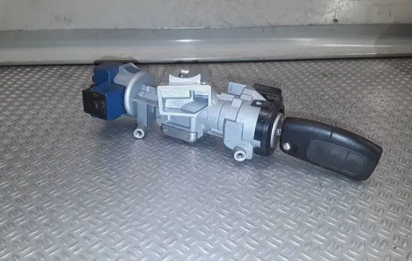Ford Mondeo MK IV Ignition lock 3M513F880AD