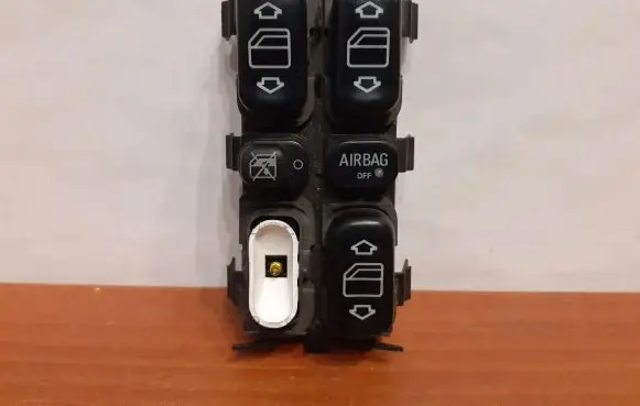 Mercedes-Benz A W168 Electric window control switch 1688206810 7208