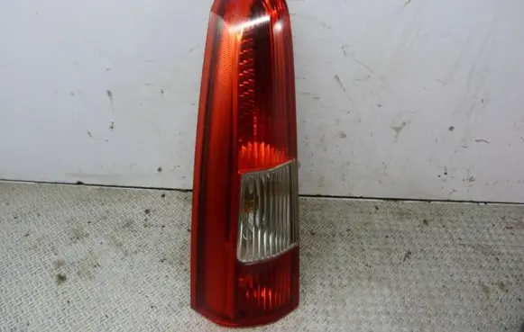 Volvo V70 Rear/tail lights 9154493