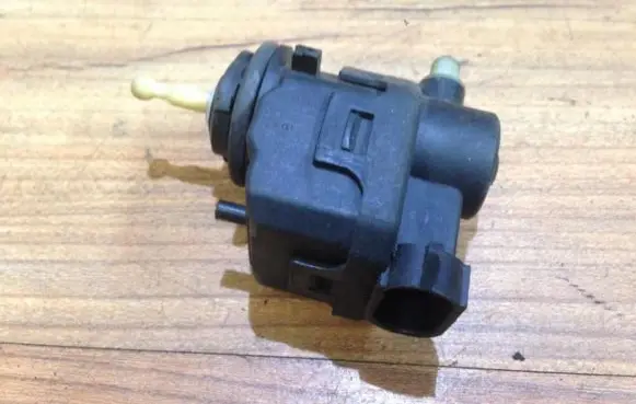 Renault Scenic I Headlight level adjustment motor 7700420736 007878-40