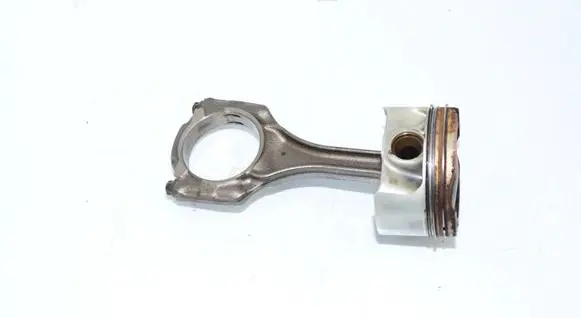 BMW X5 F15 Piston with connecting rod 8607933 11258607933 11247843237