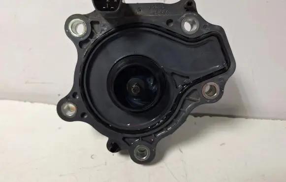 Toyota C-HR I Water pump