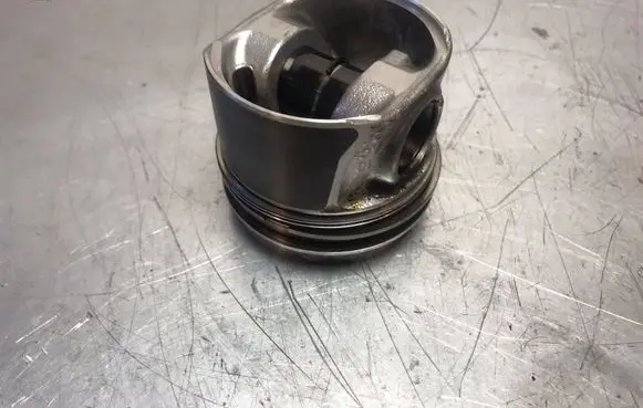 Volkswagen Caddy Piston 03L107065J001 CAY