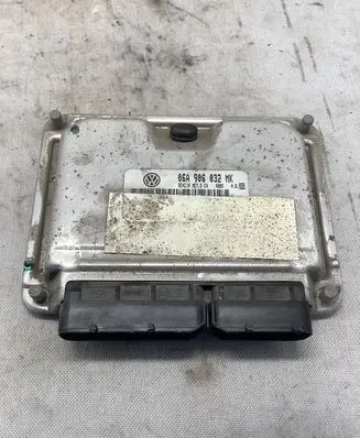Volkswagen Beetle A5 Engine control unit/module 06A906032MK