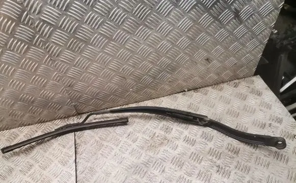 Nissan X-Trail T31 Windshield/front glass wiper blade 