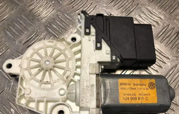 Volkswagen Bora Front door window regulator motor 16006415 1J4959811C 101429202