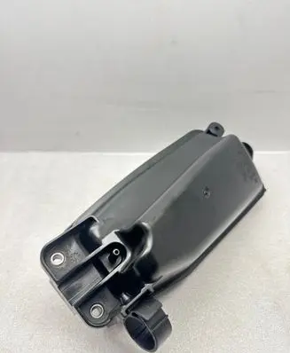 Mercedes-Benz E W212 Vacuum air tank A6510700568 446480601