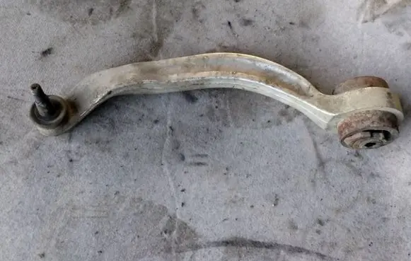 Audi A4 S4 B5 8D Front lower control arm/wishbone