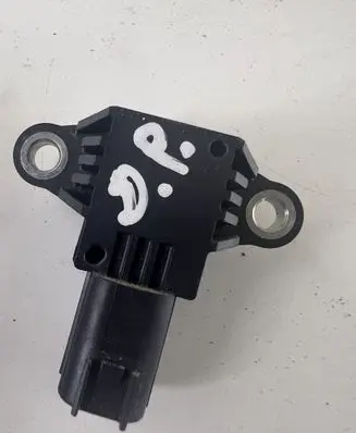 Suzuki Ignis Airbag deployment crash/impact sensor 3893062R00 00C941A4 07202020