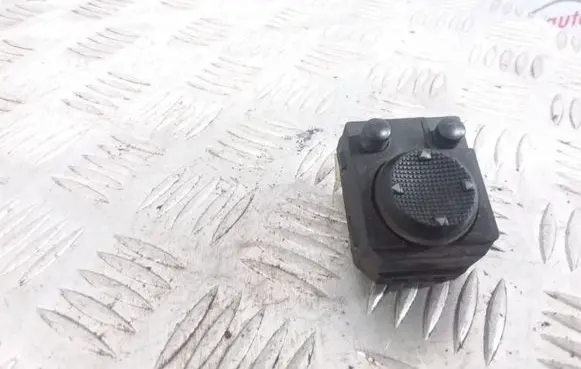 Volkswagen Golf III Wing mirror switch 1H0959565