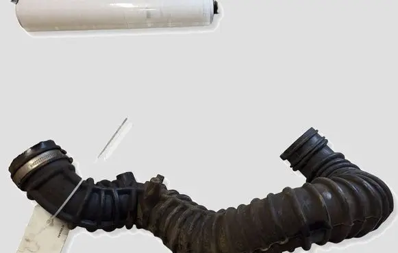 Opel Vivaro Intercooler hose/pipe 8200607746 93858731