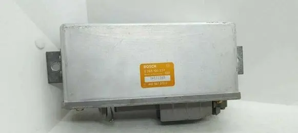 Audi 80 90 S2 B4 ABS control unit/module 443907379c