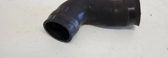 Audi A4 S4 B7 8E 8H Intercooler hose/pipe 8E0145837G