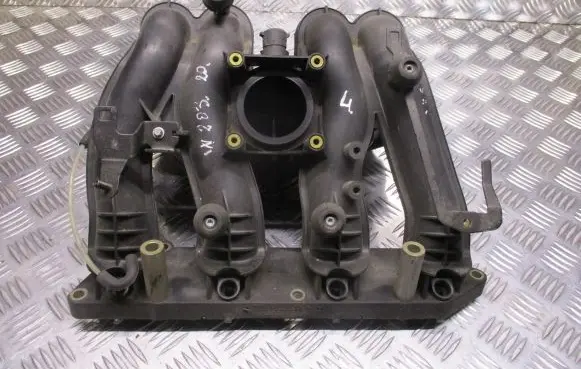 Mercedes-Benz C W203 Intake manifold A1111412001