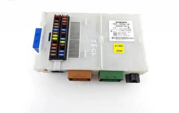 Volvo S80 Fuse module 7G9T14C256GA 7G9T-14C256-GA 30765877AC