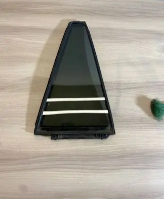 Toyota RAV 4 (XA40) Rear side window 43R007953