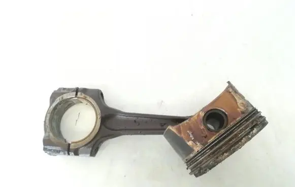 Piston with connecting rod