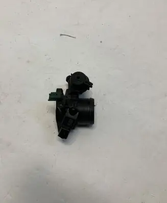 Ford C-MAX I Throttle valve 9647474880 9639027480