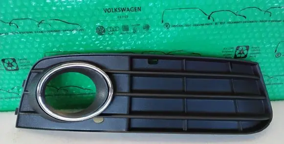 Audi A4 S4 B8 8K Front fog light trim/grill 8K0807682 8K0807682A