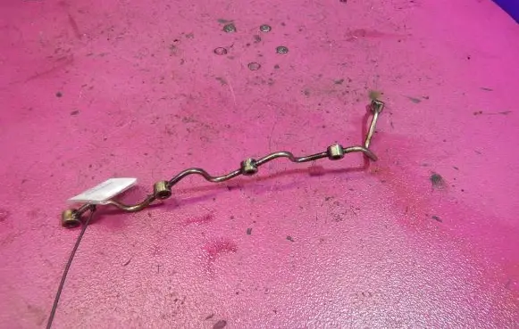 Toyota Avensis T250 Fuel return line/hose 