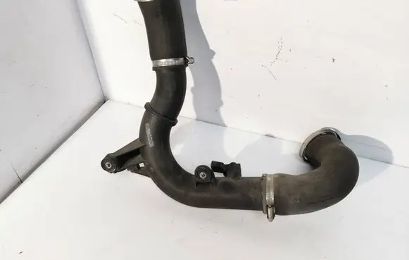 Volkswagen Golf VII Intercooler hose/pipe 5Q0145770A