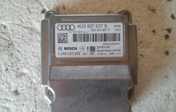 Audi A7 S7 4G Airbag control unit/module 4G0907637K