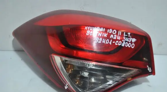 Hyundai i20 (GB IB) Rear/tail lights 92401