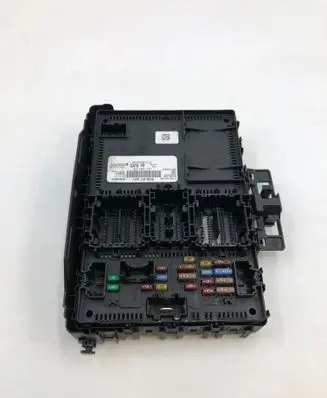 Ford Kuga III Fuse module Lu5t15604