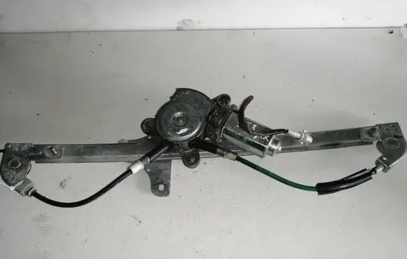 Opel Agila A Front door window regulator with motor