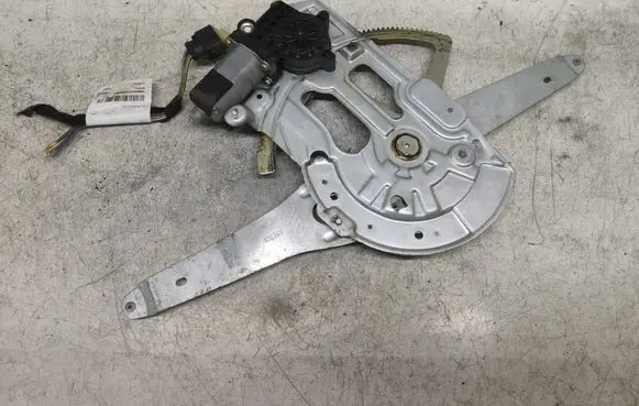 Volvo XC70 Front door window regulator with motor