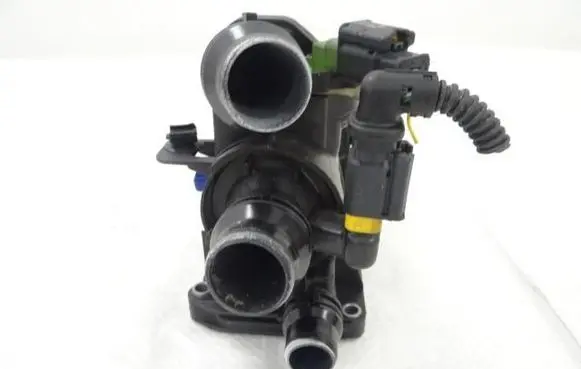 Citroen C3 Aircross Thermostat housing 9812131480