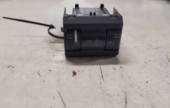 Skoda Octavia Mk2 (1Z) Headlight level height control switch 1Z0941333