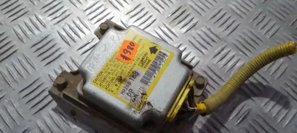 Mitsubishi Pajero Airbag control unit/module MR268168 X6T41171