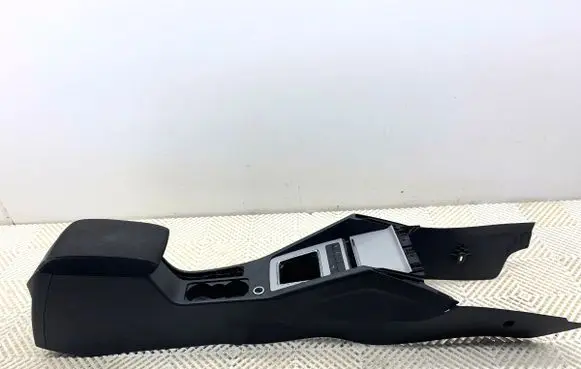 Skoda Octavia Mk3 (5E) Center console 5E1863046