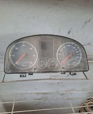 Volkswagen Touran I Speedometer (instrument cluster) 1T0920872F