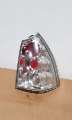 Peugeot 307 Rear/tail lights HU71TB