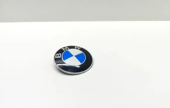 BMW 5 E60 E61 Manufacturer badge logo/emblem 8132375 813237505 10333410