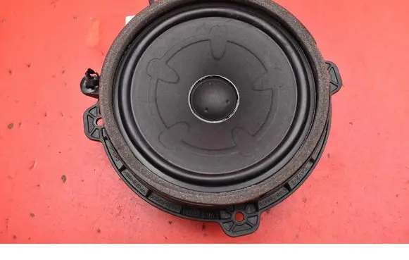 KIA Sportage Subwoofer speaker 96330R2000