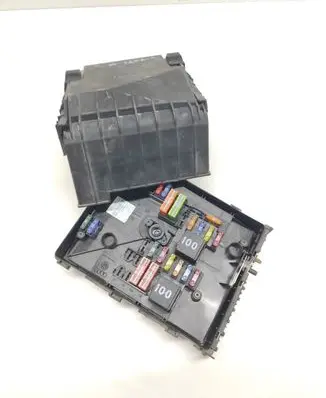 Skoda Yeti (5L) Fuse module 1K0937118 181011