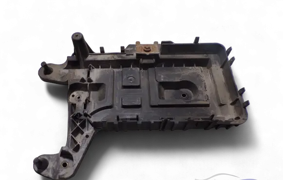 Volkswagen Caddy Battery tray 1K0915333