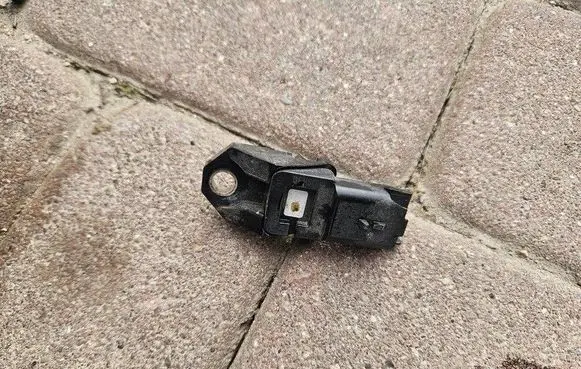 Opel Grandland X Air pressure sensor 9817007580