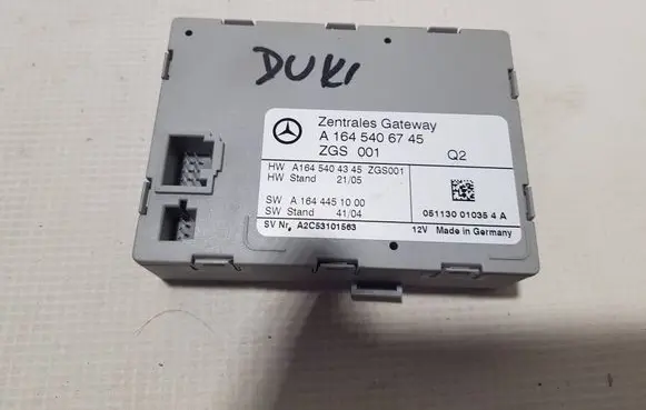 Mercedes-Benz R W251 Door central lock control unit/module 1645406745DDXC A1645406745