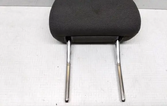 Opel Vectra C Rear seat headrest 