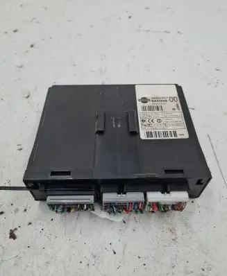 Nissan Primera Comfort/convenience module 28550AV7
