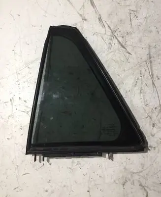 Toyota Avensis T270 Rear vent window glass 43R006723 DOT24M101AS3