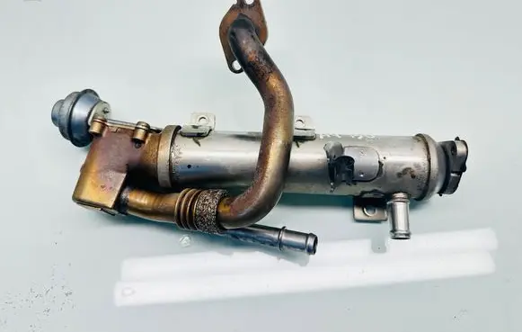 Audi A4 S4 B8 8K EGR valve cooler 03L131512AH 0110