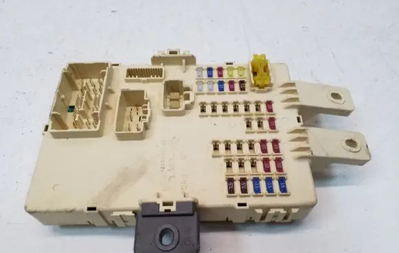 KIA Sportage Fuse module 919503W040