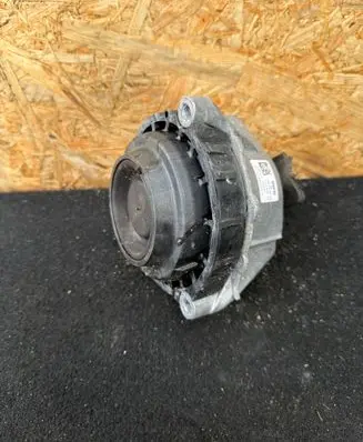 BMW 3 G20 G21 Engine mount bracket 7581618 17276810 2030100345
