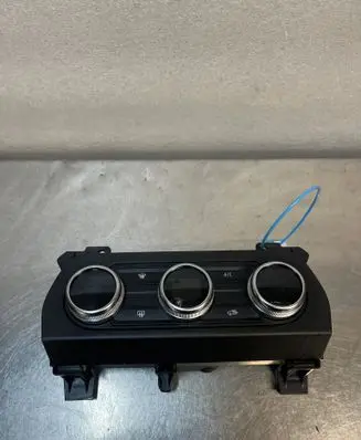 Dacia Sandero III Other switches/knobs/shifts 