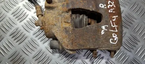 Volkswagen Golf IV Front brake caliper